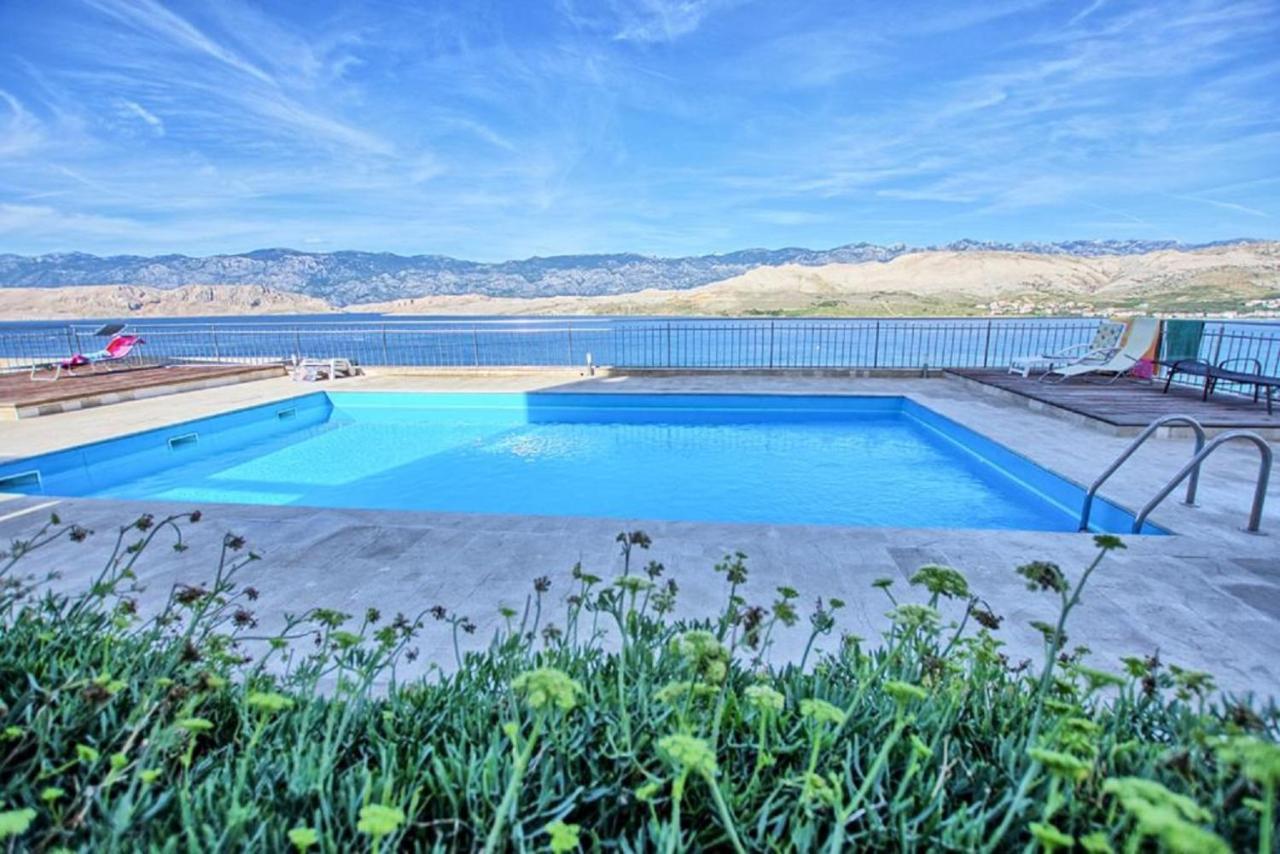 Sea View & Pool Studio Pag Town Exterior photo